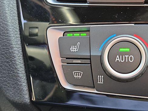 Used 2017 BMW M2 image 26