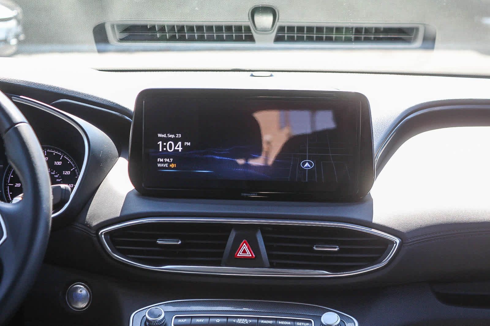 Certified 2023 Hyundai Santa Fe SEL FWD image 18