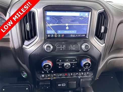 Used 2022 GMC Sierra 2500 Denali w/ Denali Ultimate Package image 14