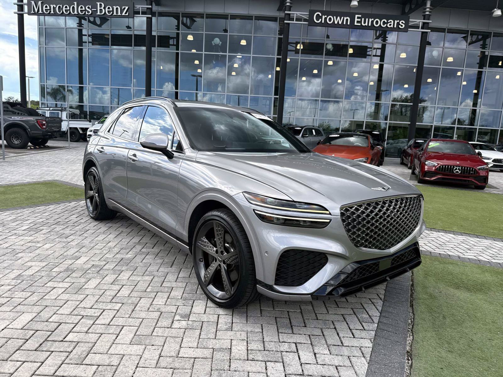 Used 2023 Genesis GV70 2.5T w/ Sport Prestige Package AWD/4WD image 7