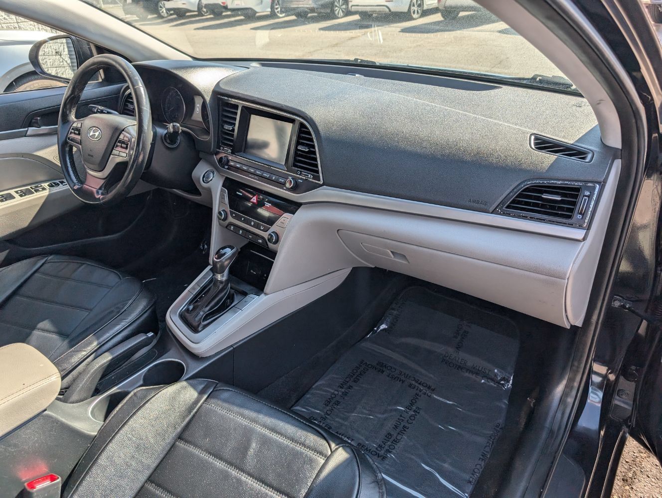 Used 2017 Hyundai Elantra Limited FWD image 13