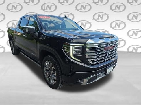 Used 2024 GMC Sierra 1500 Denali w/ Denali Reserve Package AWD/4WD image 16