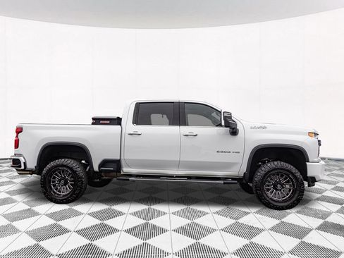 Used 2023 Chevrolet Silverado 2500 High Country AWD/4WD image 11