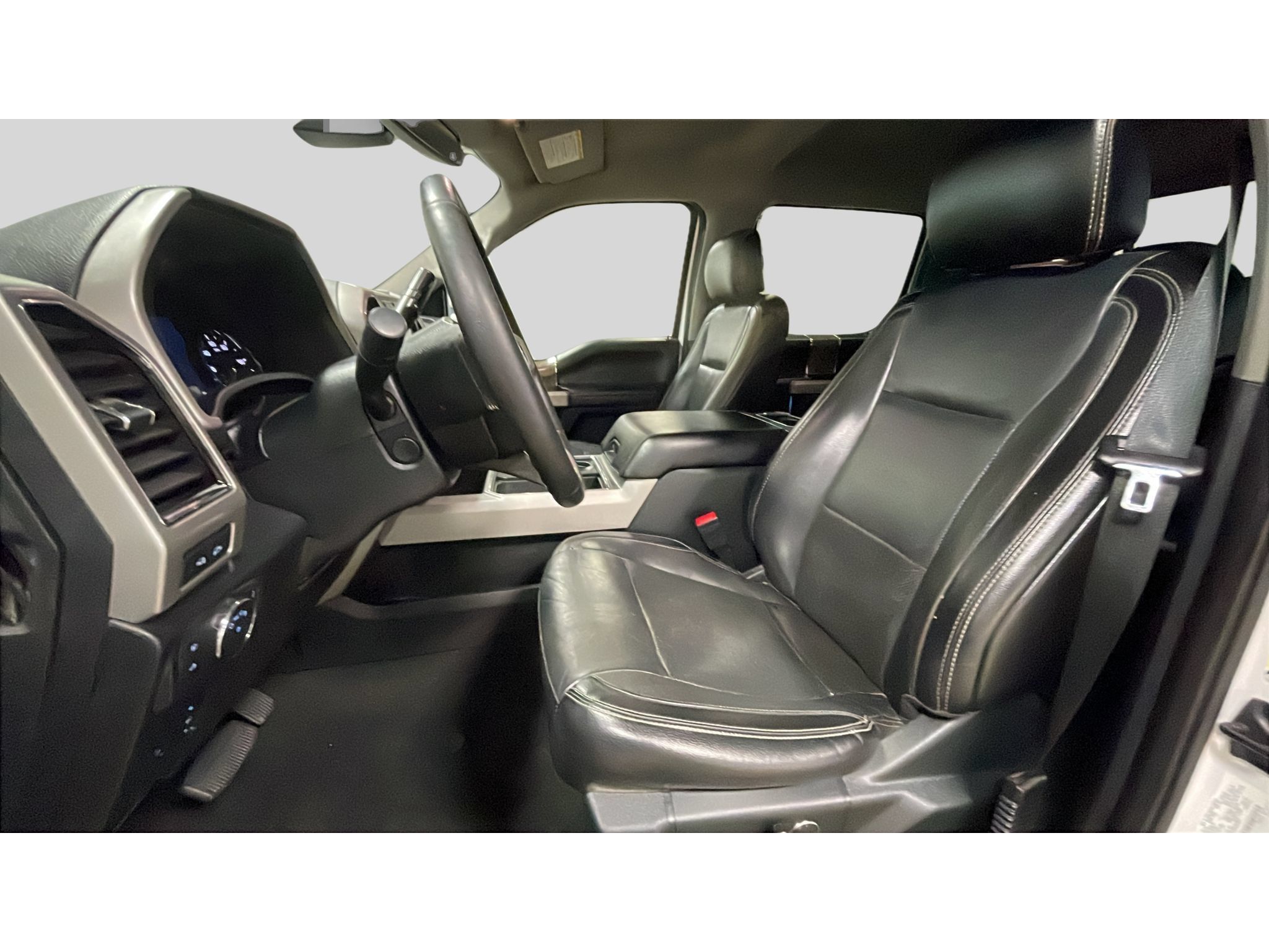 Used 2019 Ford F250 Lariat w/ Lariat Ultimate Package AWD/4WD image 12