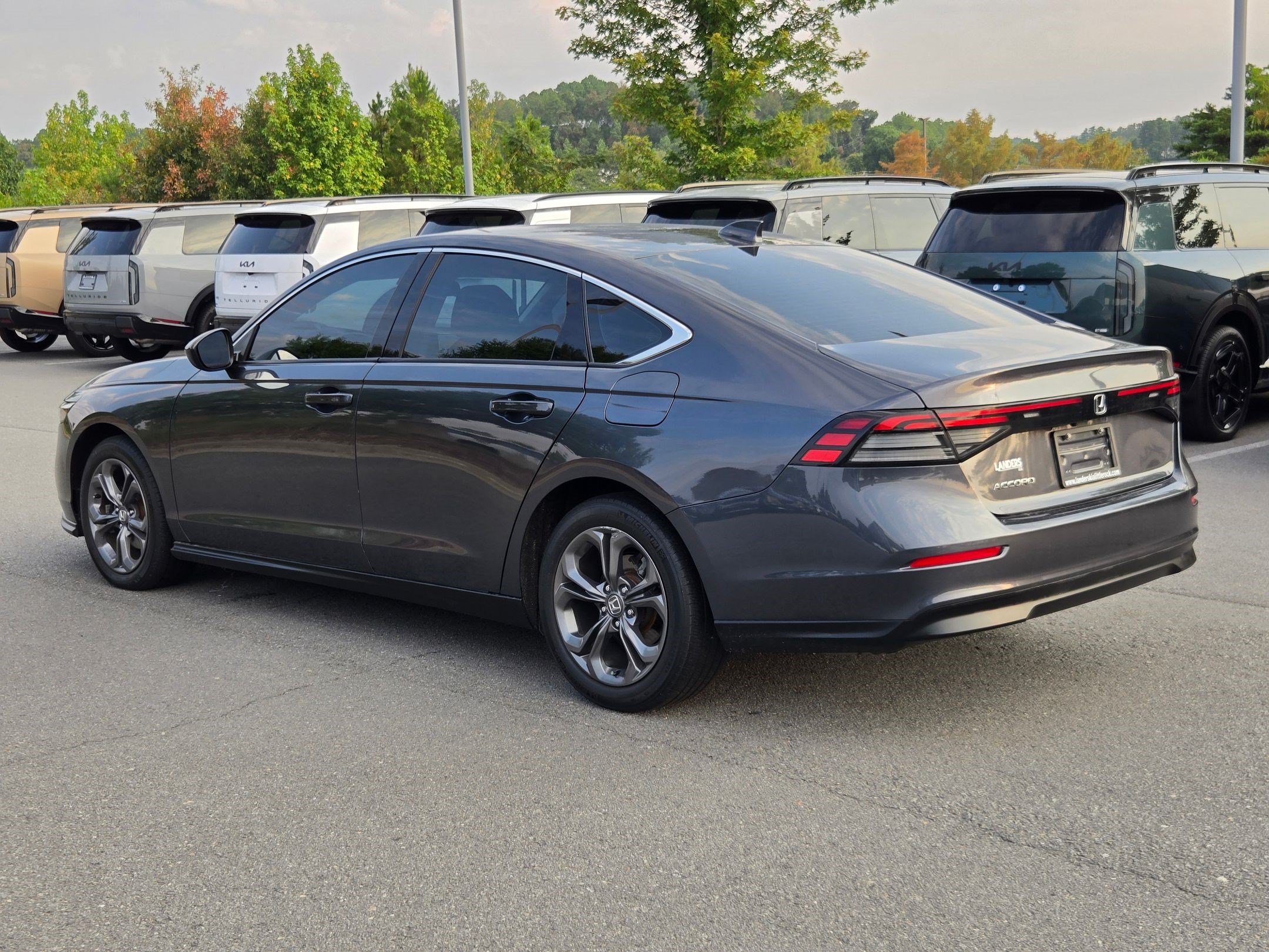 Used 2023 Honda Accord EX image 5