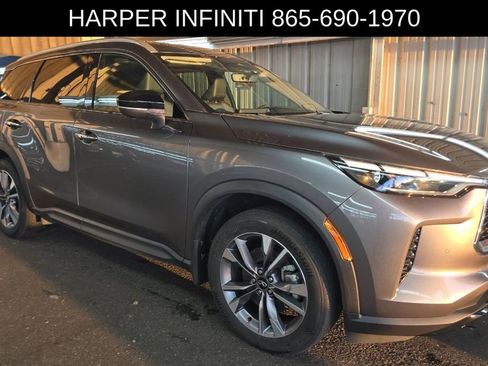 Used 2023 INFINITI QX60 Luxe w/ Performance Audio Package image 4
