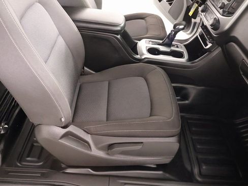 Used 2022 Chevrolet Colorado LT w/ Fleet Safety Package image 12