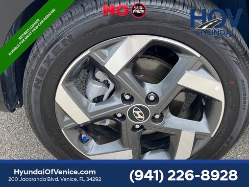 Certified 2026 Hyundai Venue SEL FWD image 33