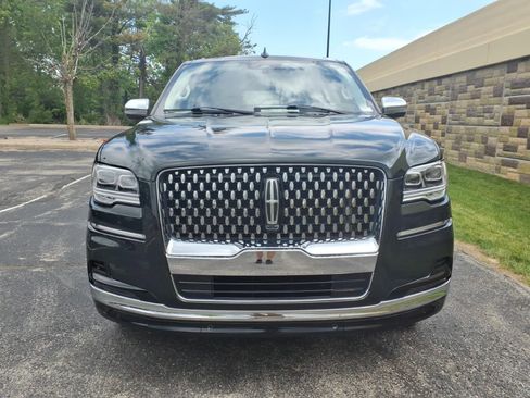 Used 2024 Lincoln Navigator Black Label AWD/4WD image 3