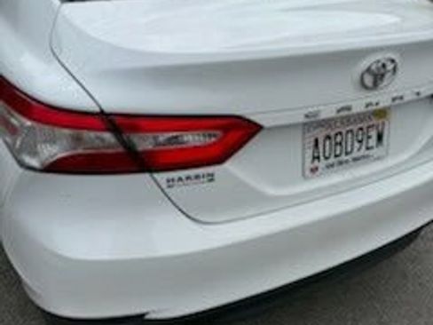 Used 2020 Toyota Camry LE FWD image 10