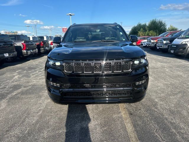 Used 2025 Jeep Grand Wagoneer Series II Obsidian w/ Quick Order Packagew 28T AWD/4WD image 3