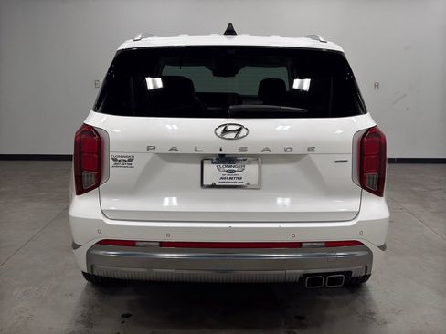 Used 2024 Hyundai Palisade Calligraphy image 7