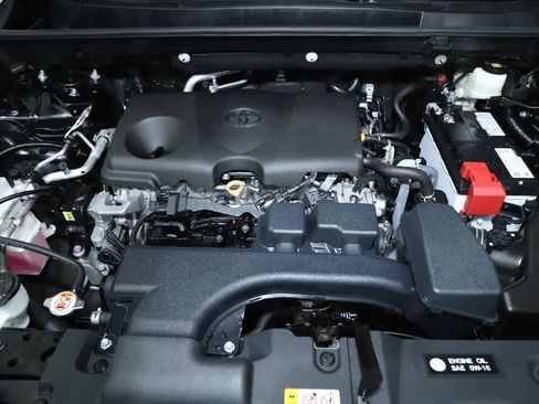 Certified 2024 Toyota RAV4 LE image 35