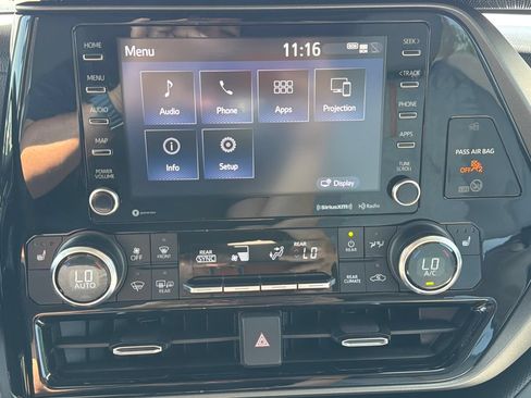 Used 2022 Toyota Highlander Bronze Edition AWD/4WD image 47