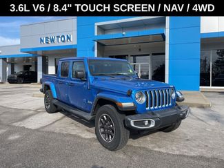 Used 2023 Jeep Gladiator Overland w/ Popular Equipment Package video 1