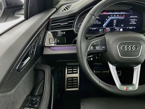 Used 2024 Audi SQ8 Premium Plus w/ Executive Package AWD/4WD image 10