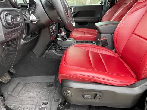 Used 2024 Jeep Wrangler Unlimited Rubicon 392 image 21