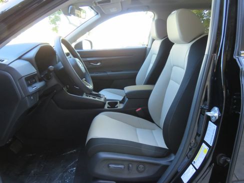 Used 2025 Honda CR-V EX image 9