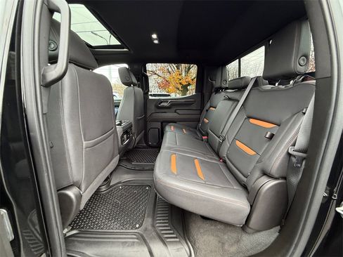 Used 2022 GMC Sierra 1500 AT4 w/ AT4 Premium Package image 31