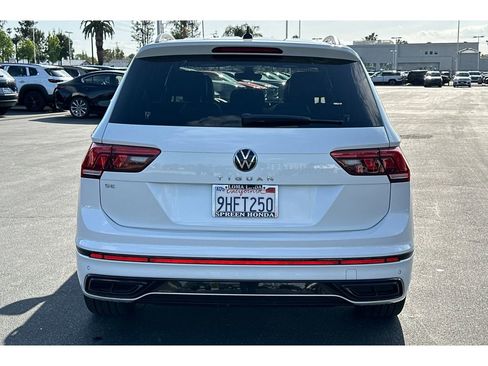 Used 2023 Volkswagen Tiguan SE R-Line FWD image 4