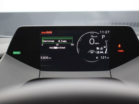 Used 2025 Toyota Prius LE image 16