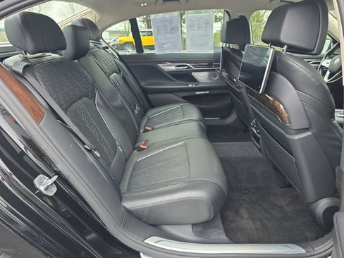 Used 2016 BMW 750i xDrive 750i xDrive image 13
