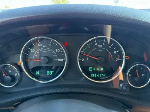 Used 2018 Jeep Wrangler Unlimited Sport S AWD/4WD image 16