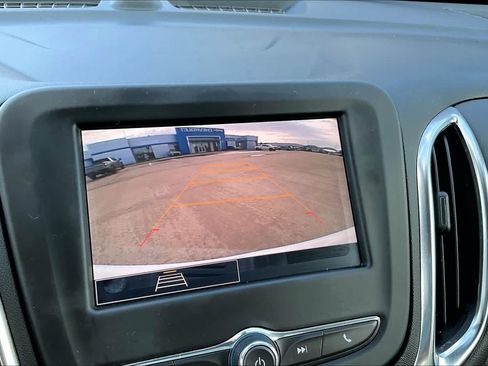 Used 2024 Chevrolet Equinox LT FWD image 26