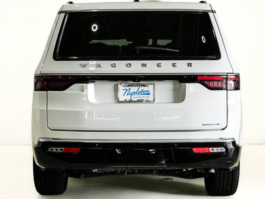 Used 2024 Jeep Wagoneer Series II AWD/4WD image 6