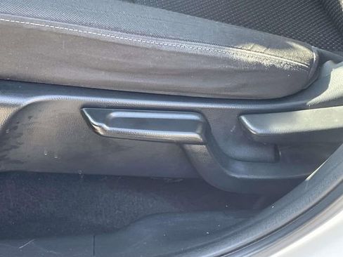 Used 2019 Honda HR-V EX image 17