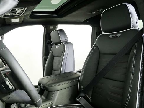 New 2026 GMC Sierra 1500 AT4X image 5