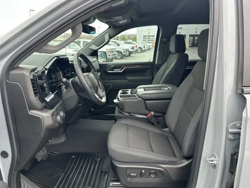 Certified 2025 Chevrolet Silverado 1500 RST w/ Z71 Off-Road Package AWD/4WD image 2