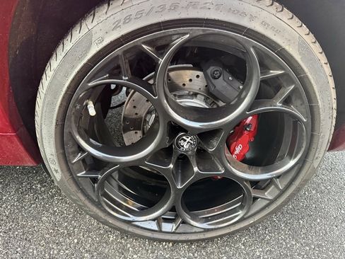 Used 2022 Alfa Romeo Stelvio Quadrifoglio w/ Active Assist Plus Package image 10