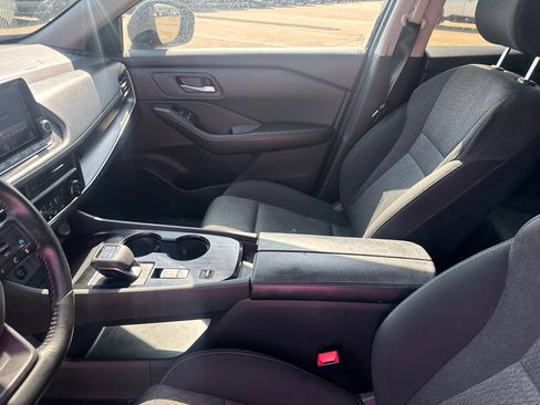 Certified 2025 Nissan Rogue SV FWD image 44