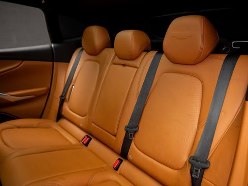 Used 2021 Aston Martin DBX image 63