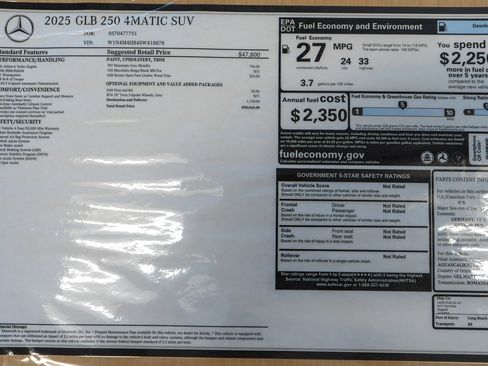 Used 2025 Mercedes-Benz GLB 250 4MATIC image 35