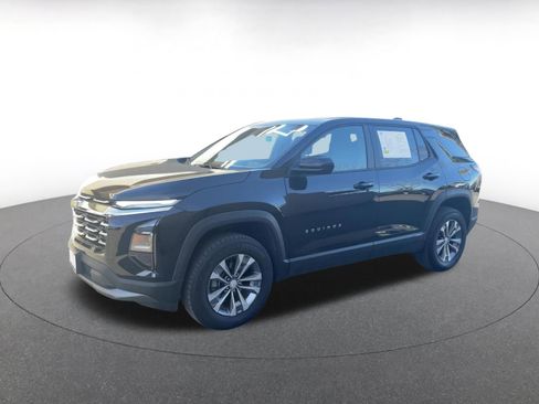 Used 2025 Chevrolet Equinox LT image 7