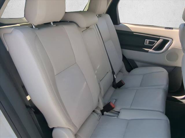 Used 2018 Land Rover Discovery Sport SE AWD/4WD image 20