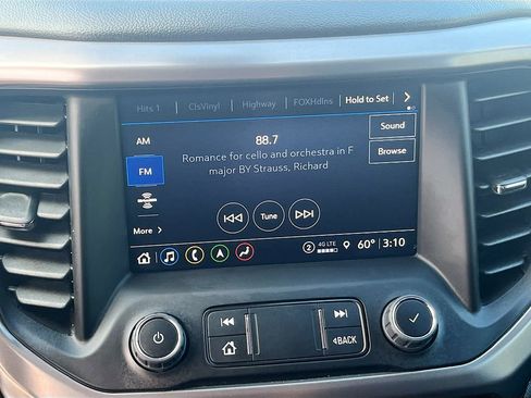 Used 2023 GMC Acadia AT4 w/ Technology Package AWD/4WD image 15