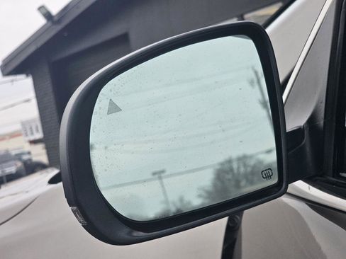 Used 2019 Jeep Cherokee Limited w/ Luxury Group image 55