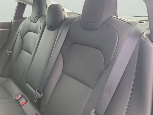 Used 2025 Tesla Model 3 Long Range image 11