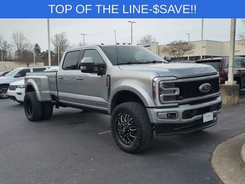 Used 2024 Ford F450 Platinum image 7