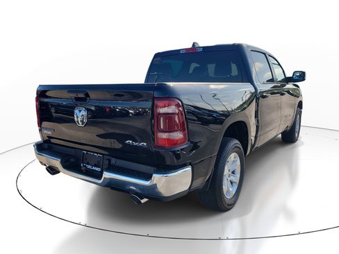 Used 2024 RAM 1500 Laramie AWD/4WD image 4