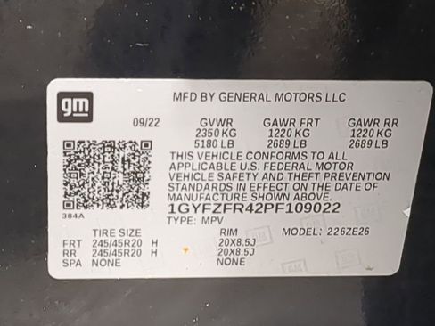 Used 2023 Cadillac XT4 Sport w/ LPO, Onyx Lite Package image 48