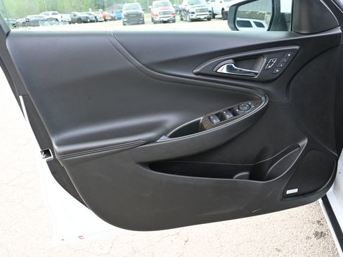 Used 2024 Chevrolet Malibu LT FWD image 8