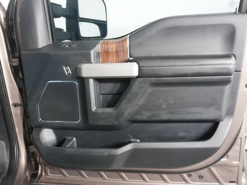 Used 2019 Ford F150 Lariat w/ Equipment Group 501A Mid AWD/4WD image 40
