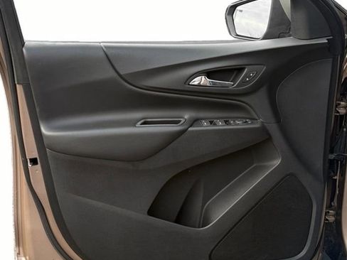 Used 2019 Chevrolet Equinox LT AWD/4WD image 14