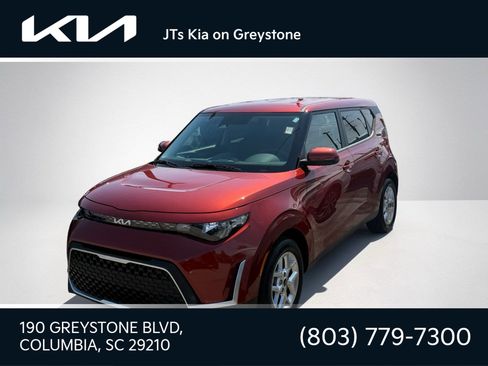 Used 2024 Kia Soul LX w/ Option Group 015 FWD image 1