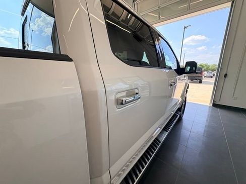 Used 2019 Ford F150 Lariat w/ Equipment Group 502A Luxury RWD image 13