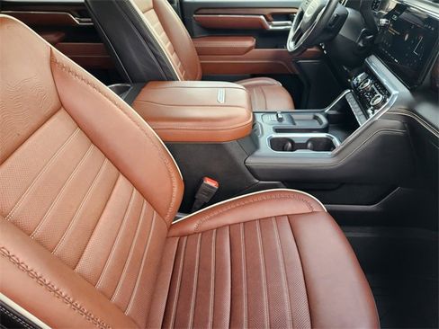 Used 2024 GMC Sierra 2500 Denali Ultimate w/ Max Trailering Package image 14
